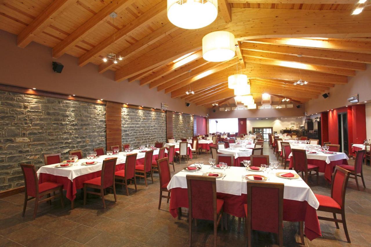 Hotel Restaurante Revestido Escalona Dış mekan fotoğraf